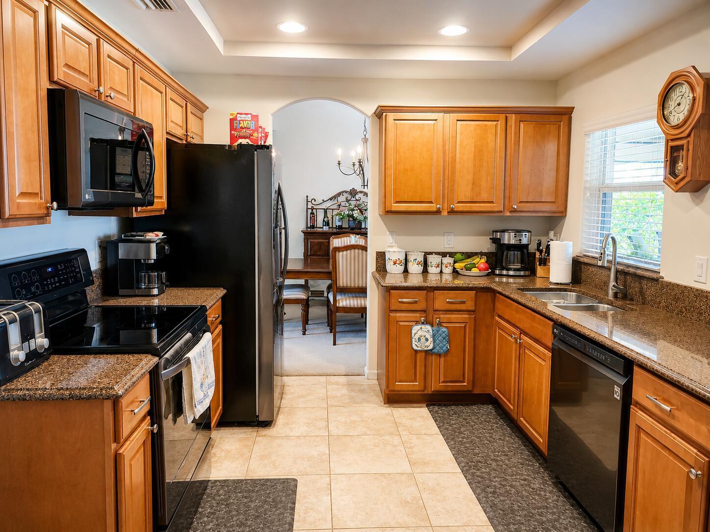 542 SW Prater Avenue, Port St. Lucie FL 34953 photo 2
