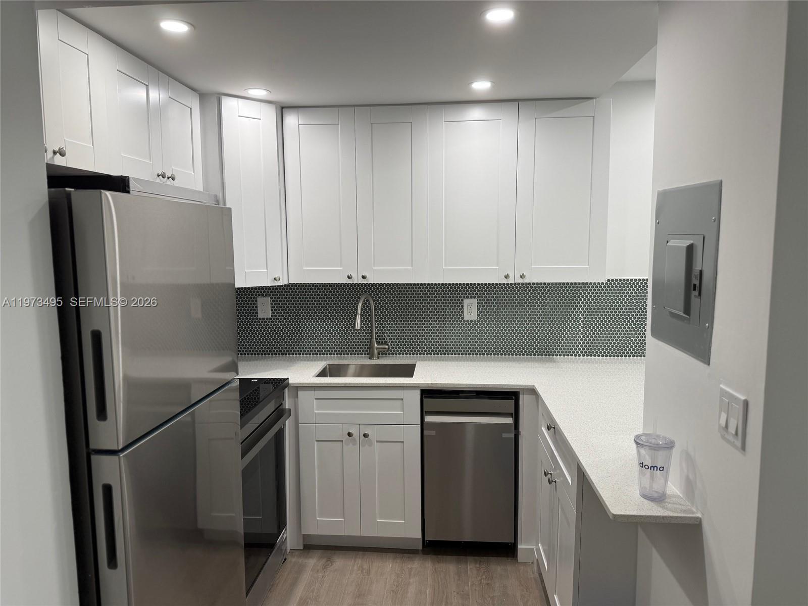 926 Michigan Ave # 12, Miami Beach FL 33139 photo 2