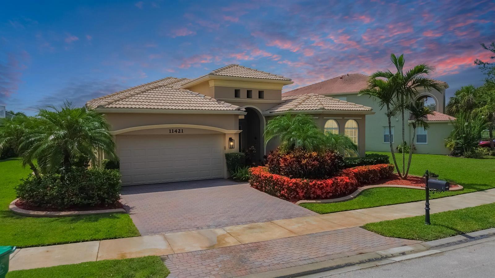 11421 SW Kingslake Circle, Port St. Lucie FL 34987