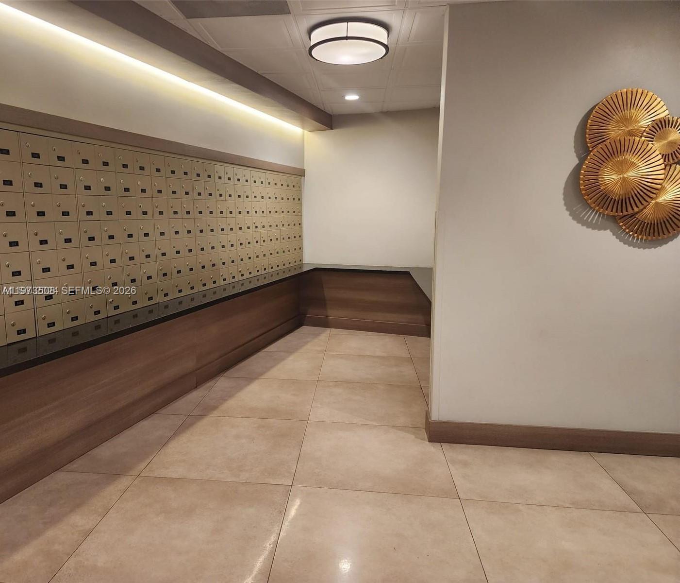 3731 N Country Club Dr # 1124, Aventura FL 33180 photo 4