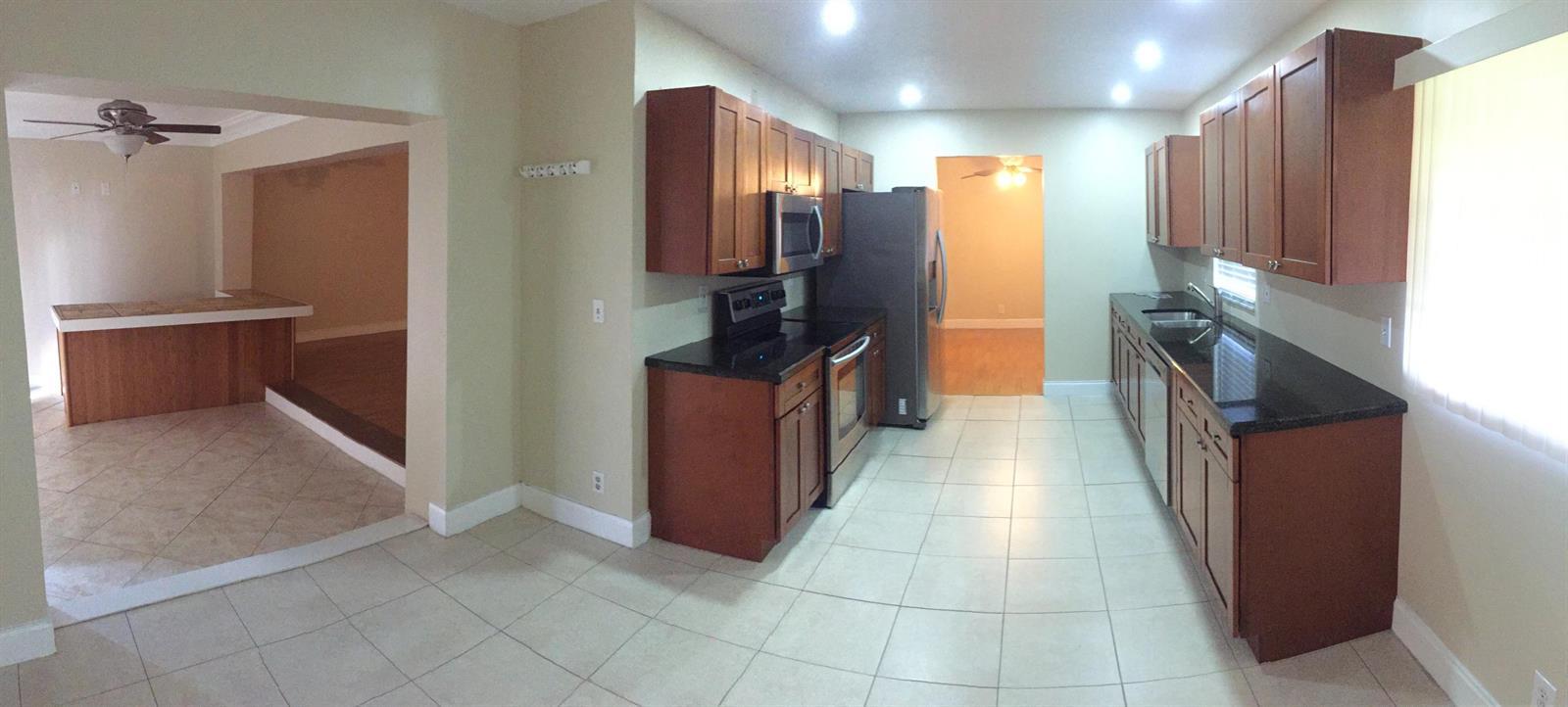 22447 SW 56th Avenue, Boca Raton FL 33433 photo 3