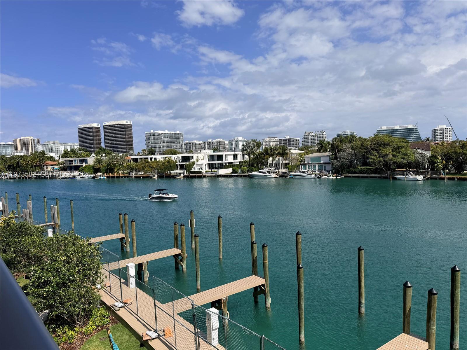 9221 E Bay Harbor Dr # 307, Bay Harbor Islands FL 33154 photo 4