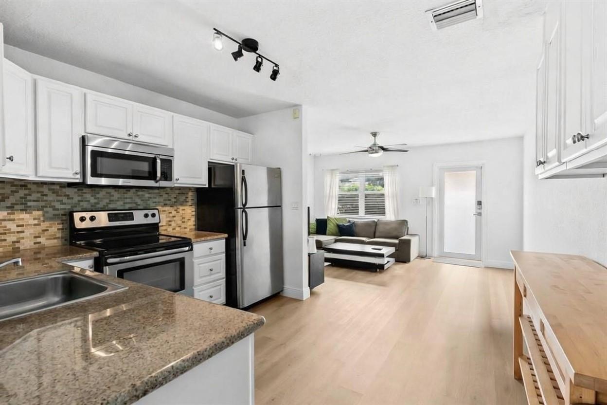 41 NE 46th Street, Oakland Park FL 33334 photo 5