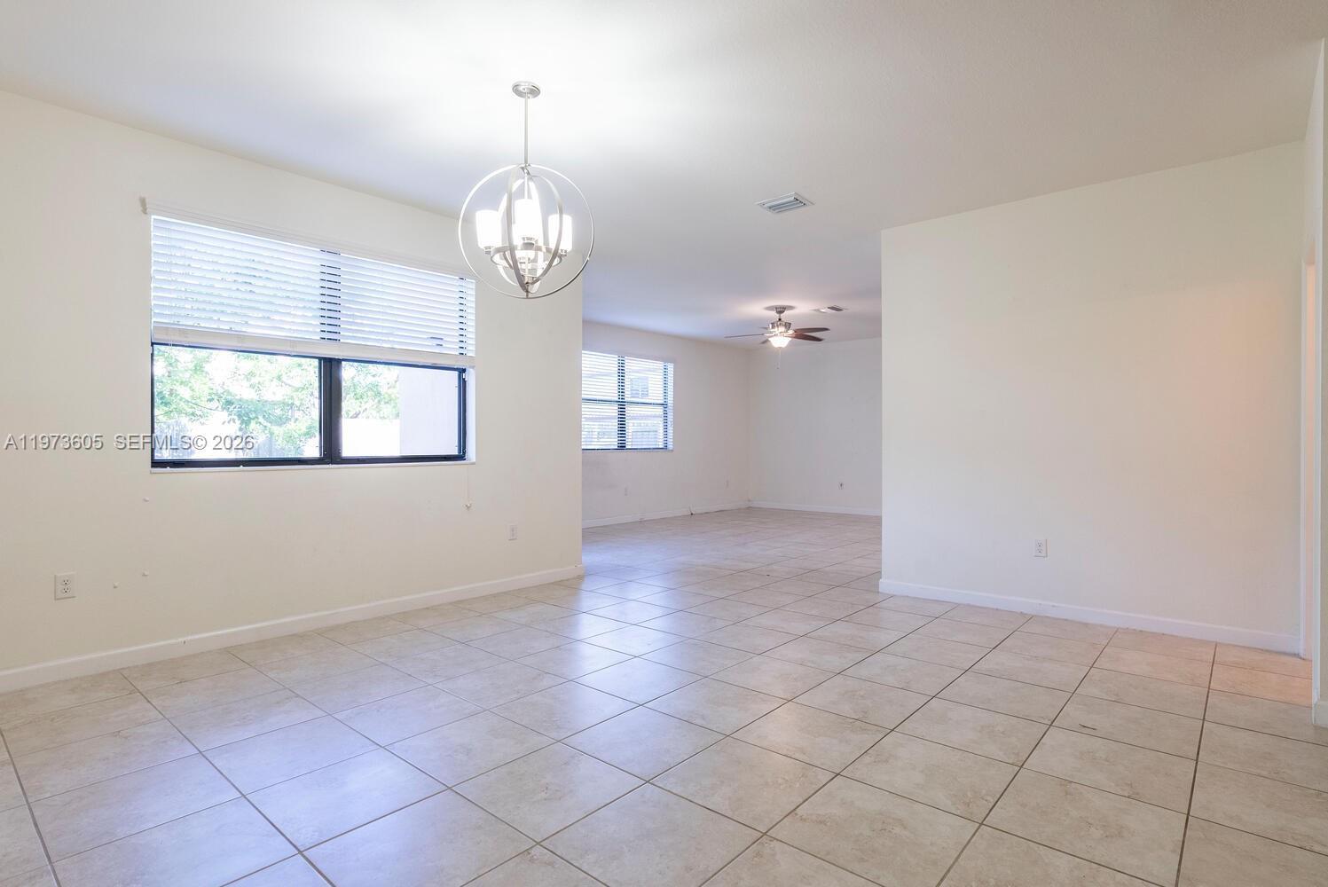 516 SE 35th Ter, Homestead FL 33033 photo 4