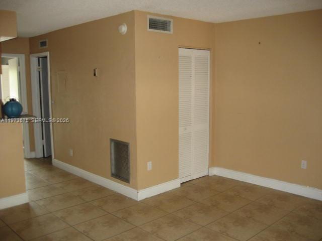 10832 N KENDALL DR # 6, Miami FL 33176 photo 4