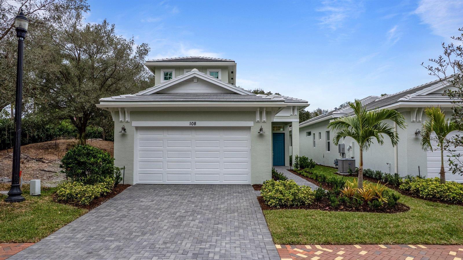 108 SE Via Tirso, Port St. Lucie FL 34952 photo 2