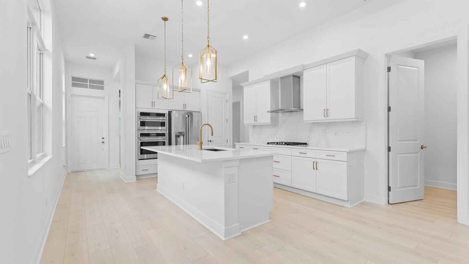 108 SE Via Tirso, Port St. Lucie FL 34952