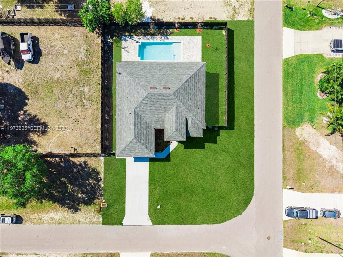 18 NE 11th LN, Cape Coral FL 33909 photo 3