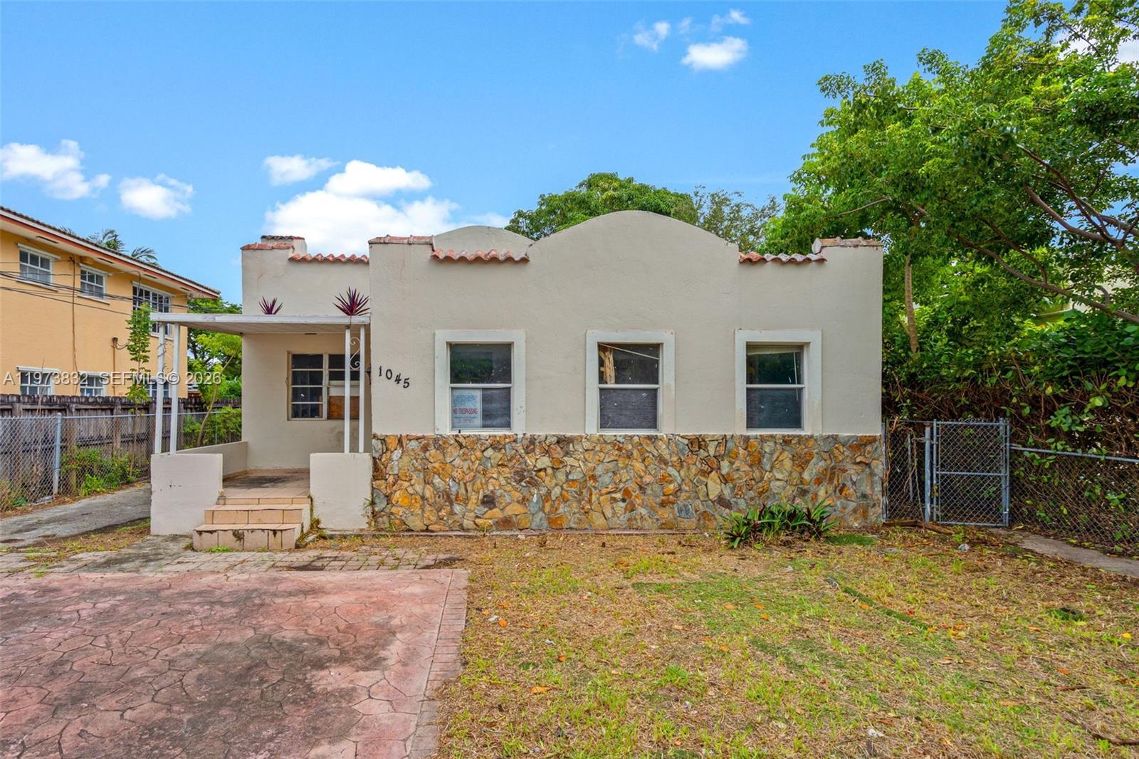 1045 SW 20th Ave, Miami FL 33135 photo 3