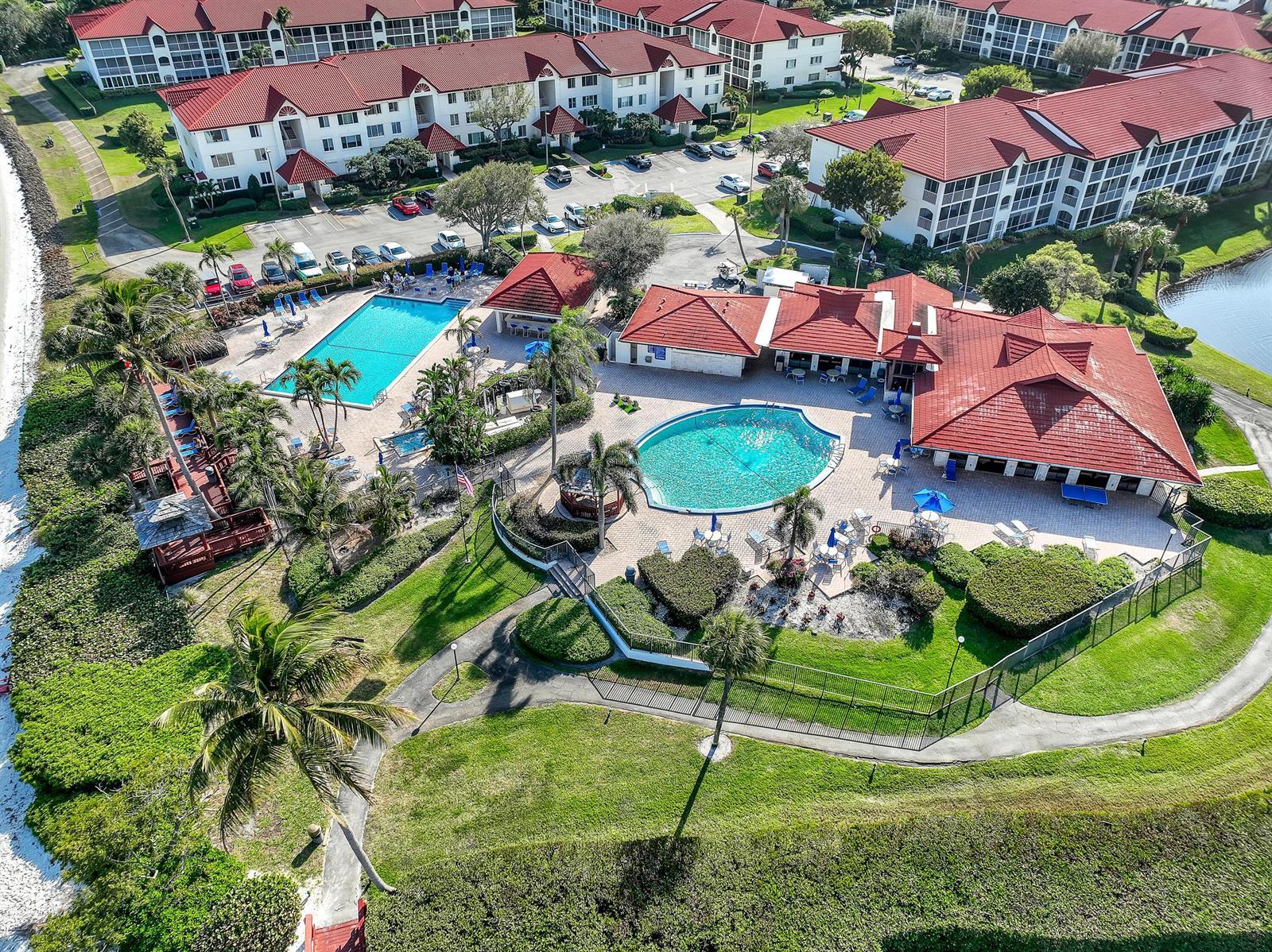 105 Half Moon Circle # F1, Hypoluxo FL 33462 photo 2