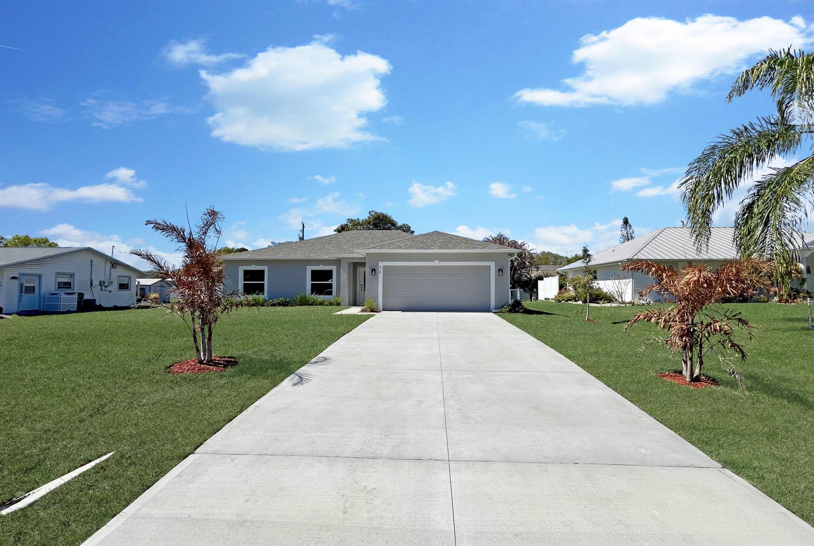 418 Easy Street, Sebastian FL 32958 photo 2