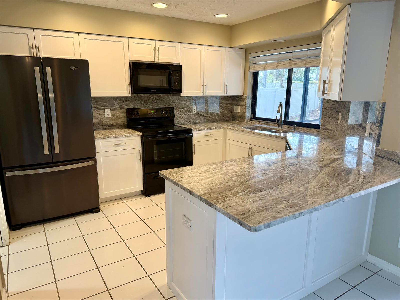 13427 Kingsbury Drive, Wellington FL 33414 photo 2