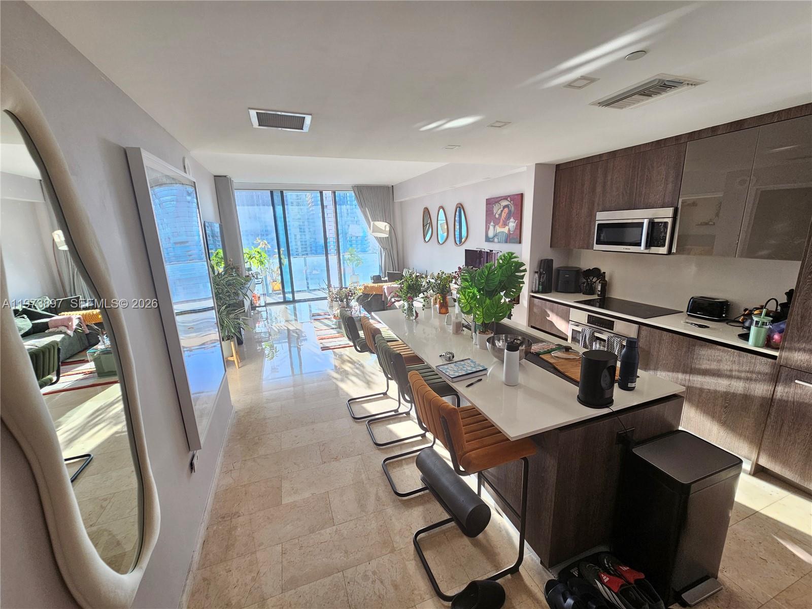68 SE 6th St # 1806, Miami FL 33131 photo 2
