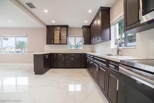 6271 NW 110th St, Hialeah FL 33012 photo 3