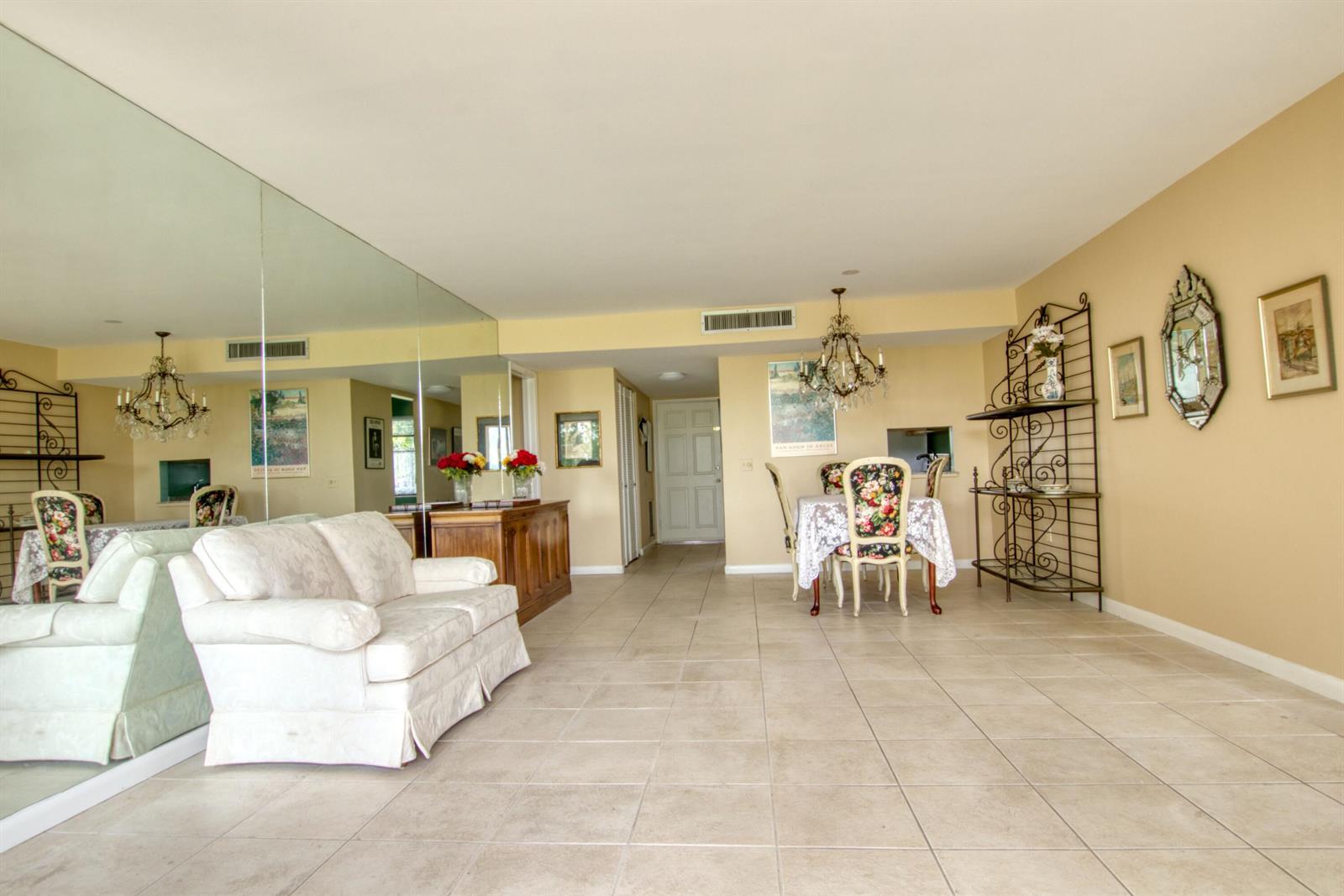 4260 D Este Court # 102, Lake Worth FL 33467 photo 3
