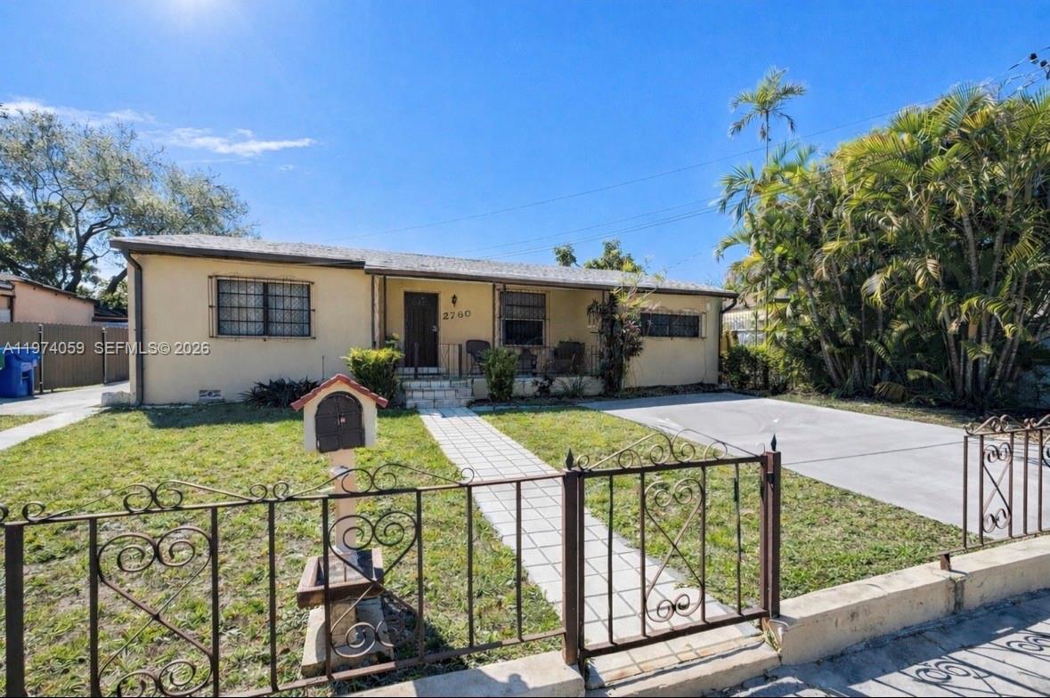 2760 NW 4th Ter, Miami FL 33125