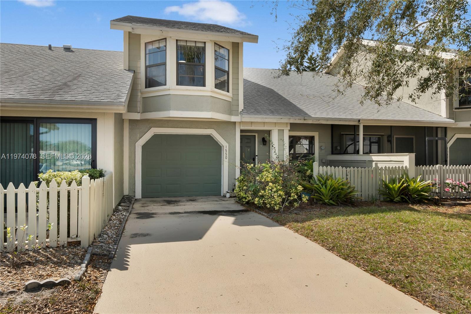 1550 SE Dewberry Ct, Port St. Lucie FL 34952