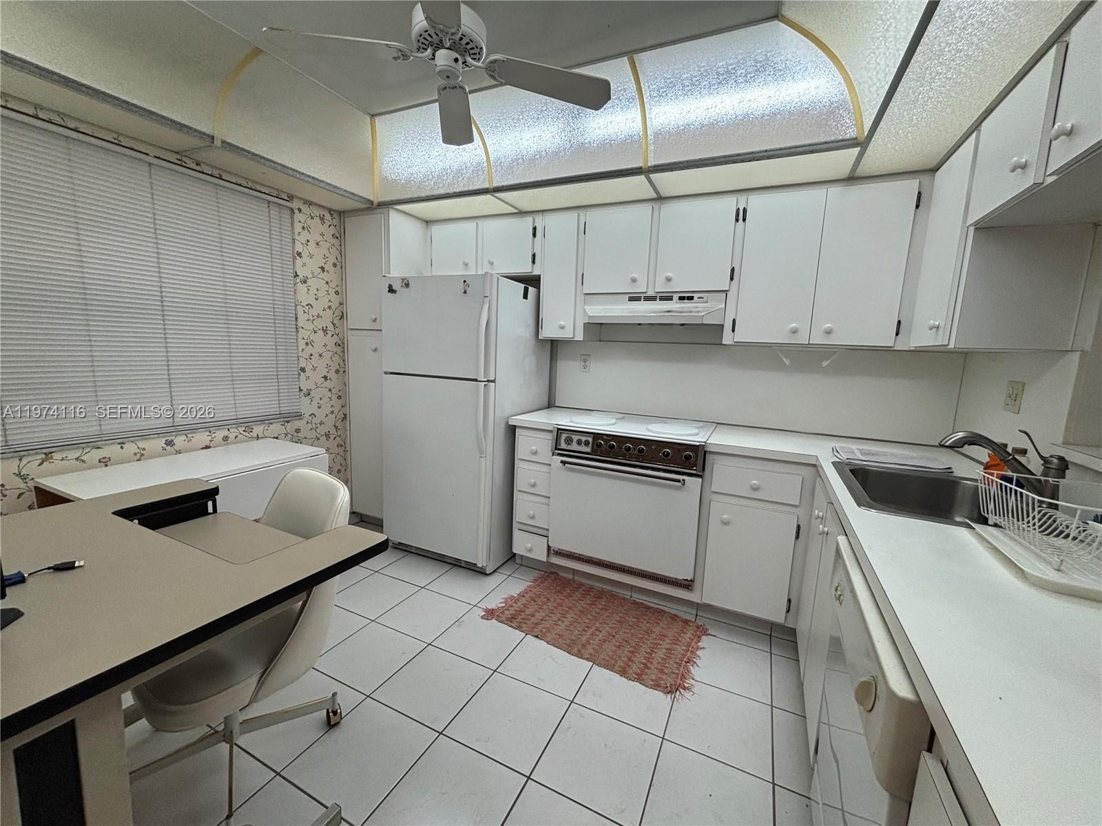 1100 Colony Point Cir # 316, Pembroke Pines FL 33026 photo 4