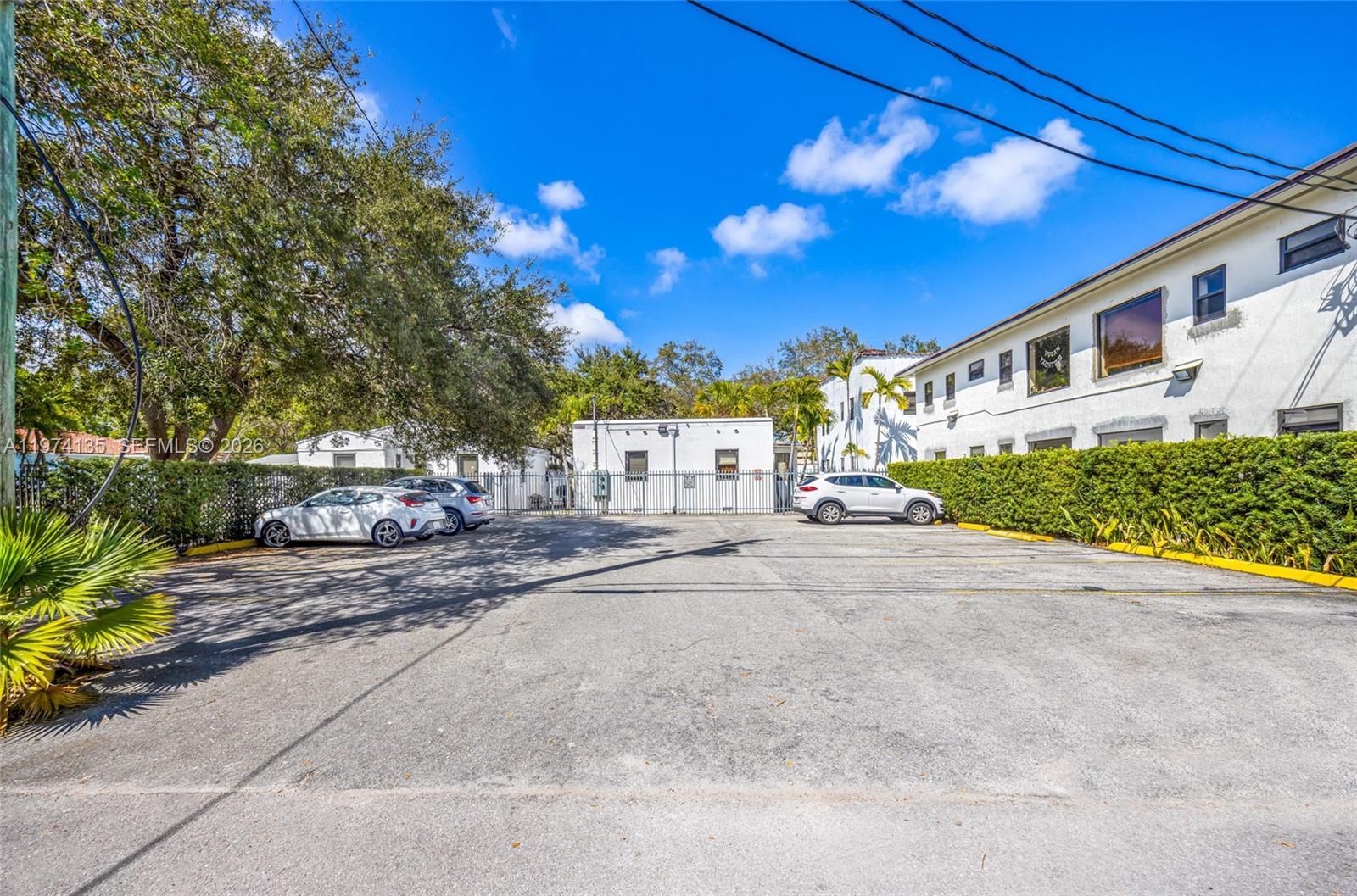 2000 Monroe St # 15, Hollywood FL 33020 photo 5