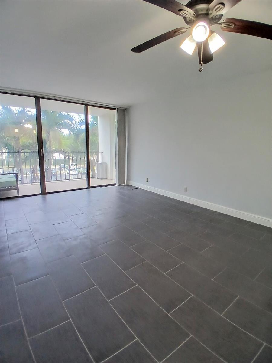 1830 Embassy Drive # 303, West Palm Beach FL 33401 photo 2