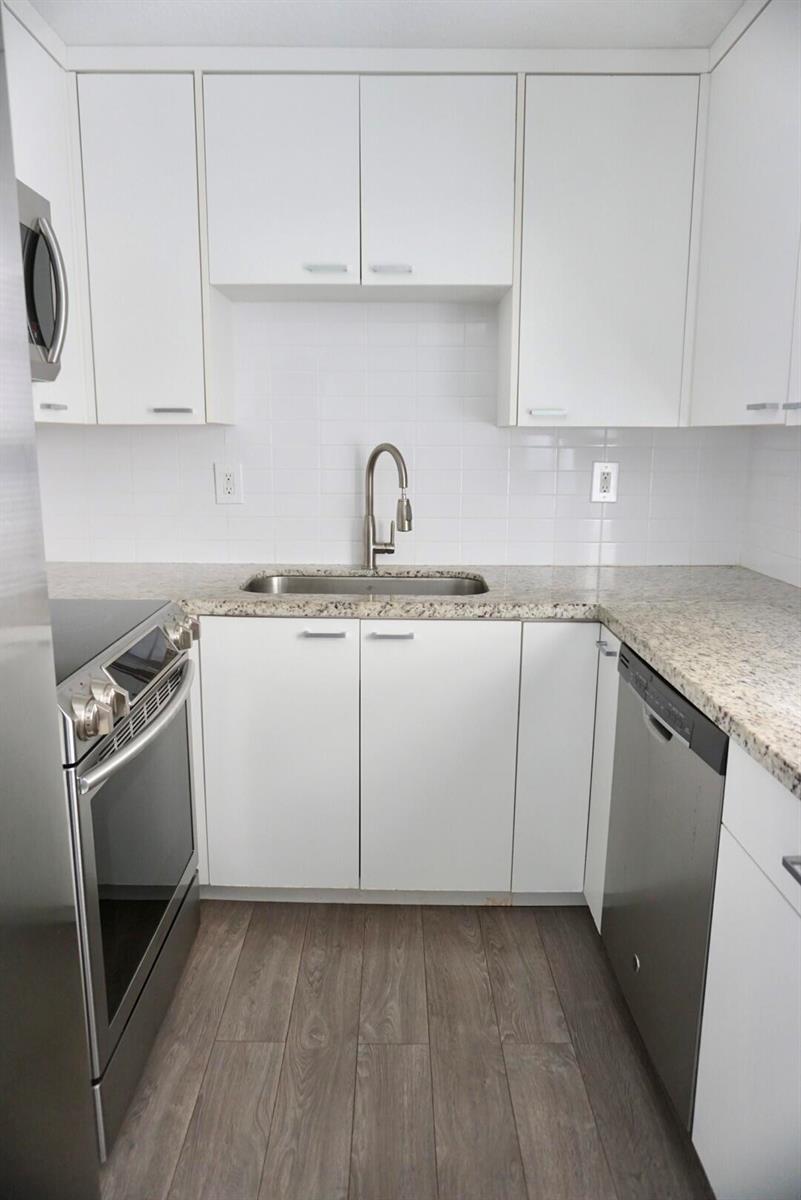 307 Burgundy # G, Delray Beach FL 33484 photo 3