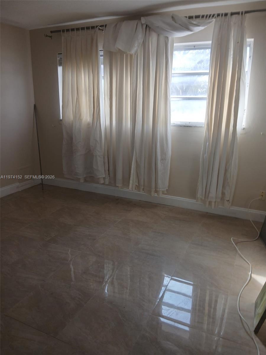 180 NE 12th Ave # 15A, Hallandale Beach FL 33009 photo 4