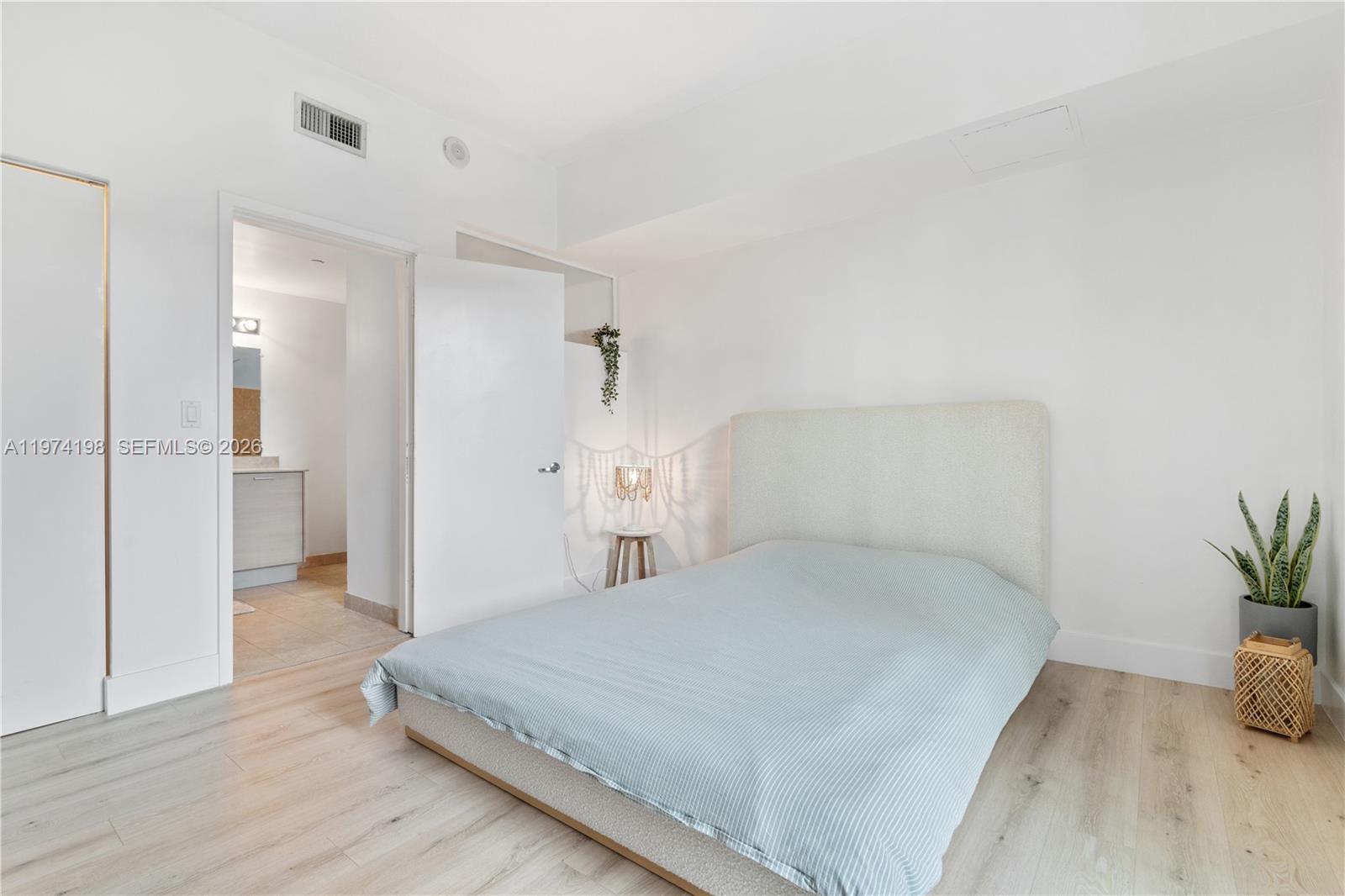 350 NE 24th St # 406, Miami FL 33137 photo 3