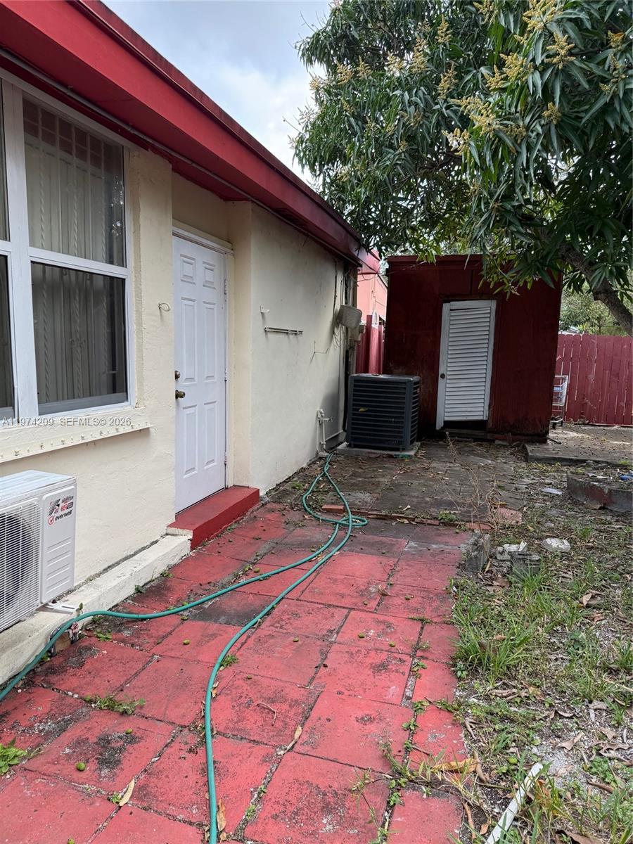 130 NW 124th St, North Miami FL 33168 photo 3