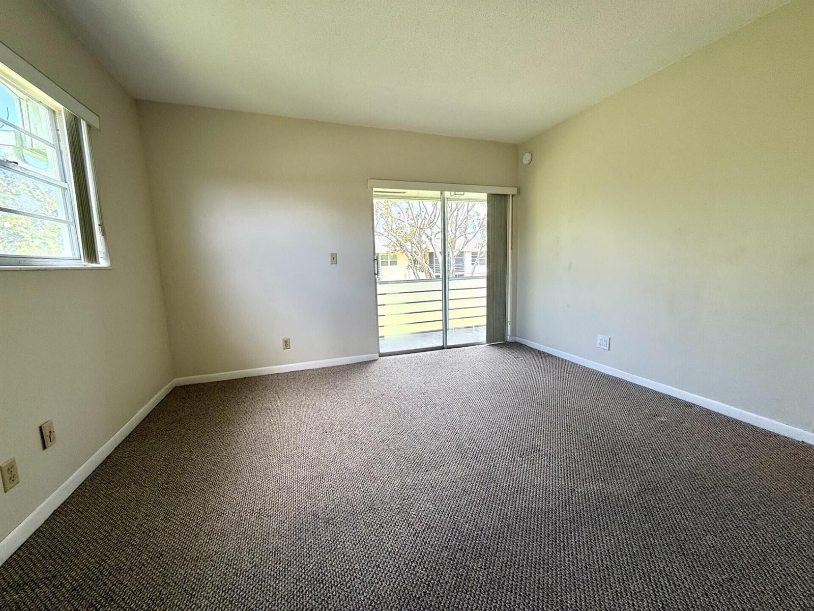 69 Norwich C, West Palm Beach FL 33417 photo 4