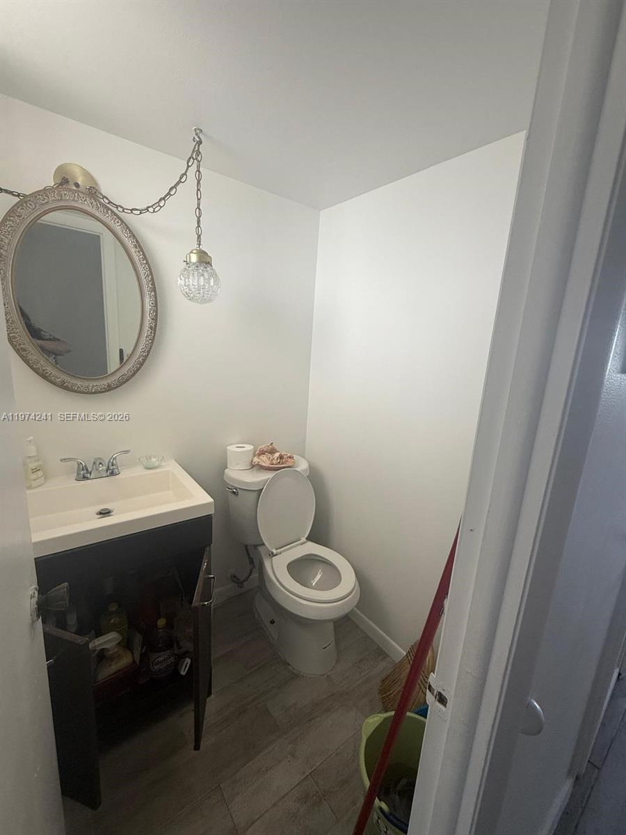 220 SW 9th Ave # 510, Hallandale Beach FL 33009 photo 5