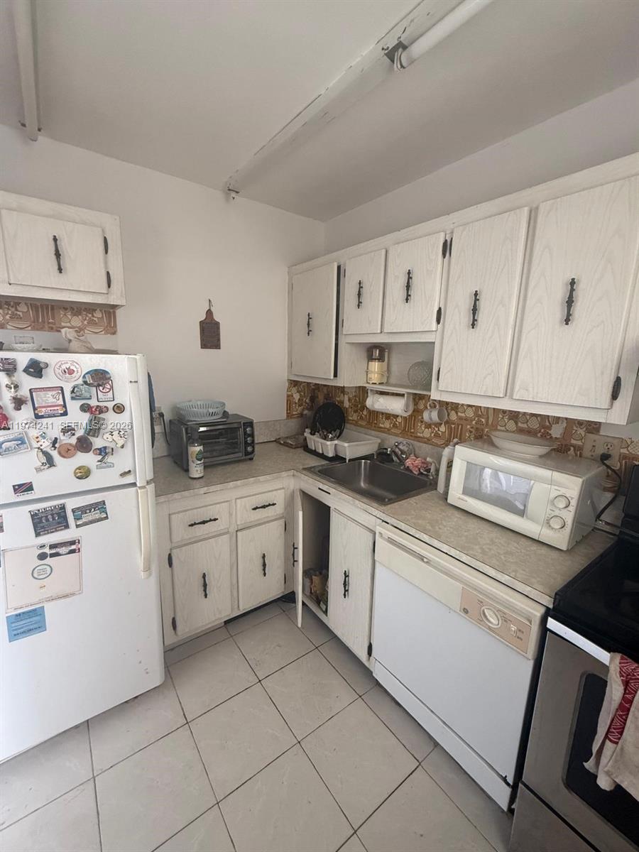 220 SW 9th Ave # 510, Hallandale Beach FL 33009 photo 4
