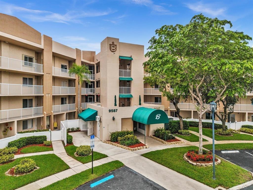9587 Weldon Circle # B311, Tamarac FL 33321