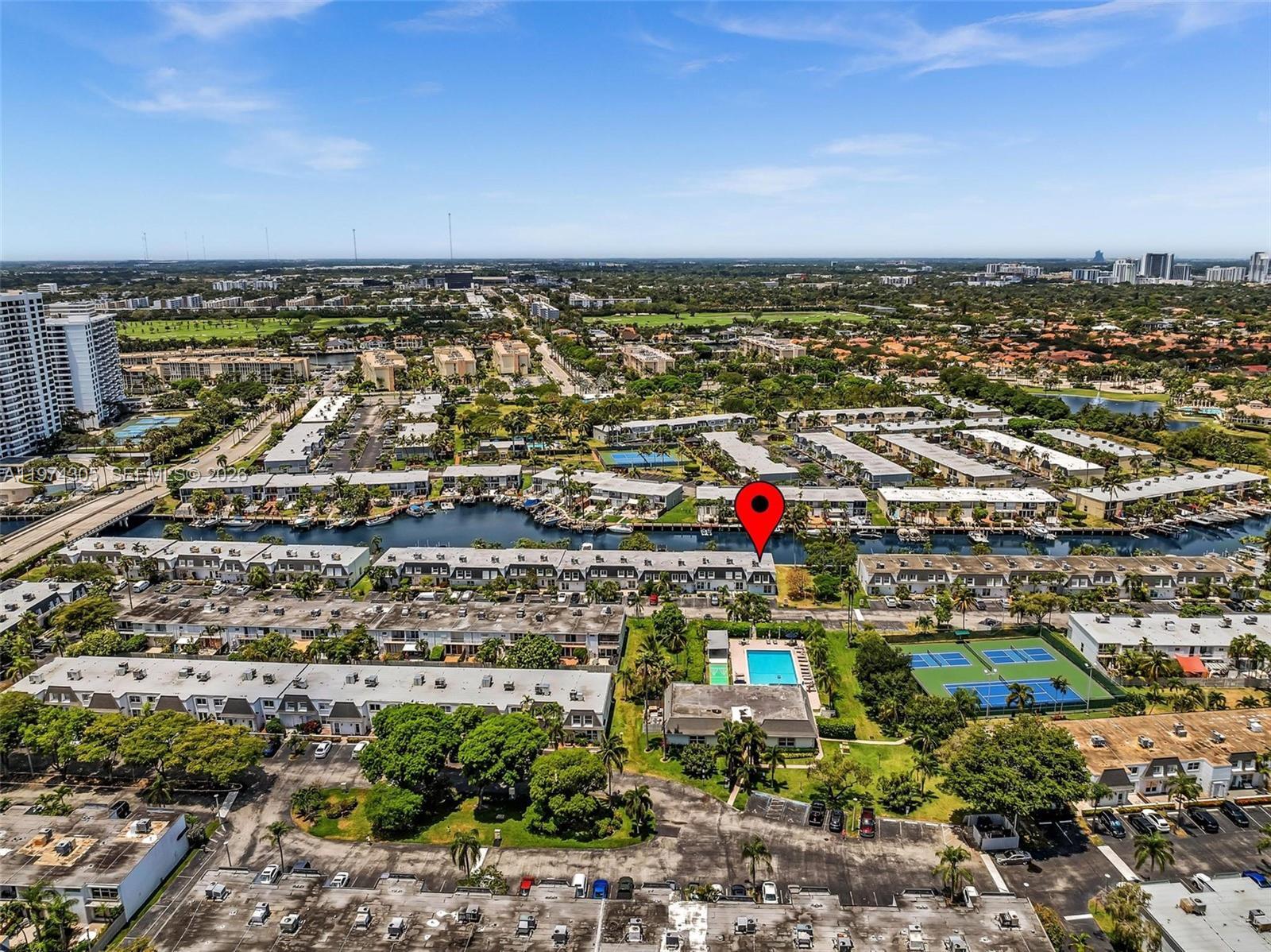825 NE 26th Ave, Hallandale Beach FL 33009 photo 3