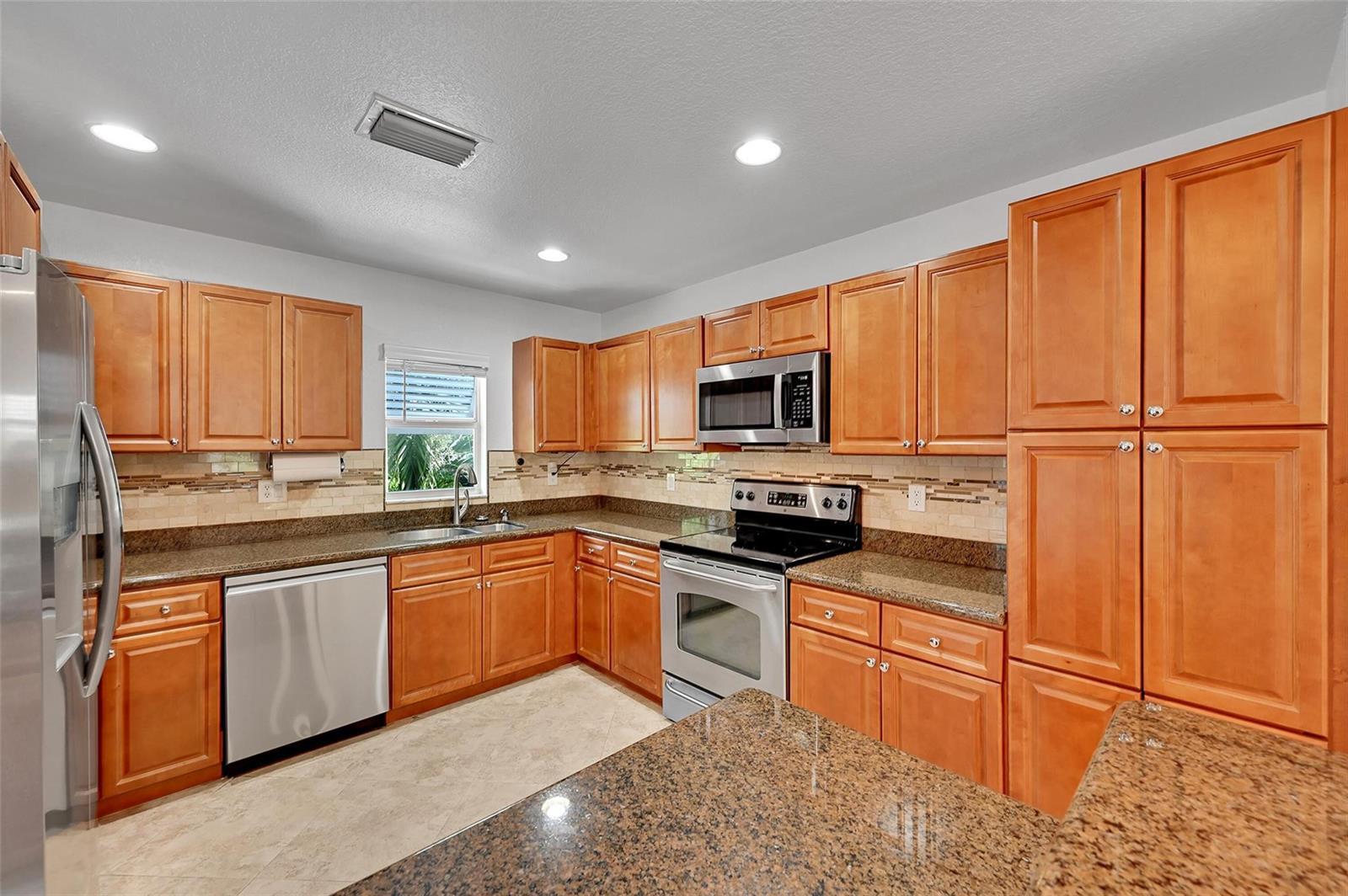 453 NE 1st Street, Pompano Beach FL 33060 photo 5