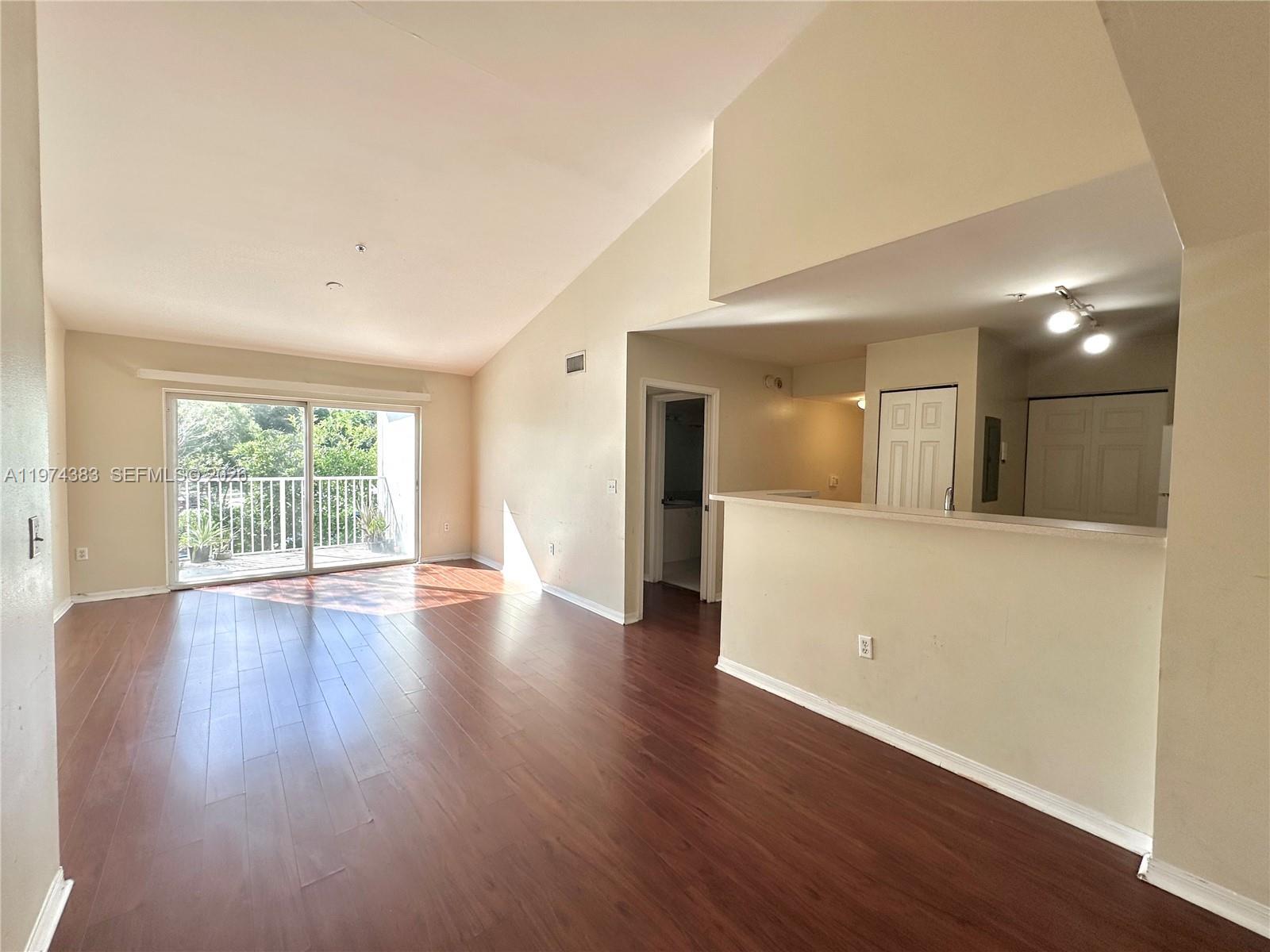 11185 SW 6th St # 303, Pembroke Pines FL 33025 photo 5