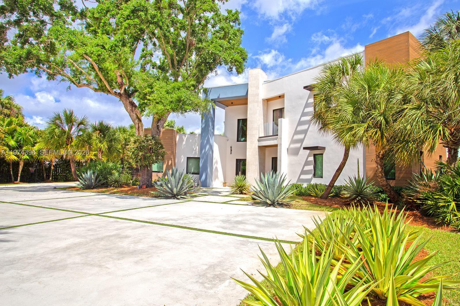 12021 NW 4th St, Plantation FL 33325 photo 3
