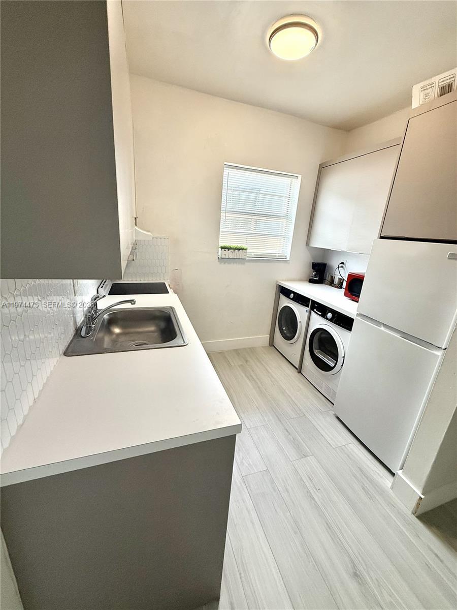 1043 NW 2nd St # 16, Miami FL 33128 photo 2
