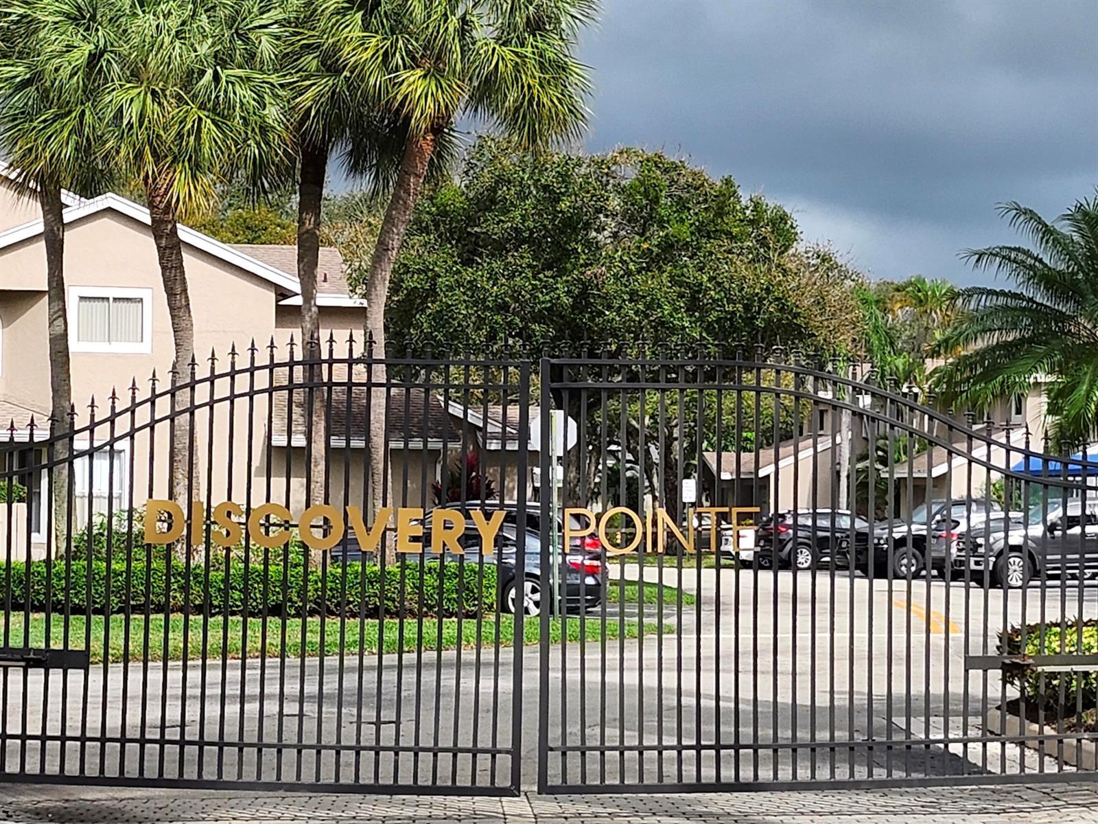 1919 Discovery Circle E, Deerfield Beach FL 33442