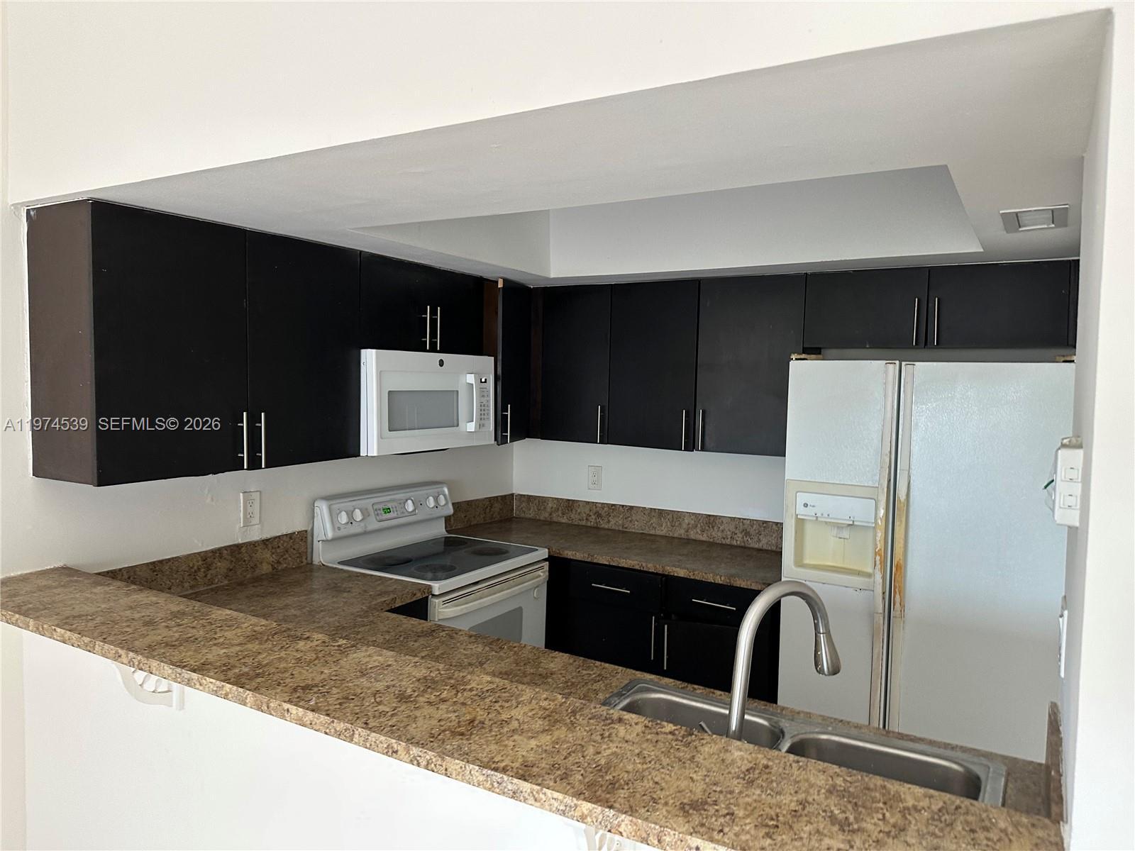 16220 NW 2nd Ave # 512, Miami FL 33169 photo 3