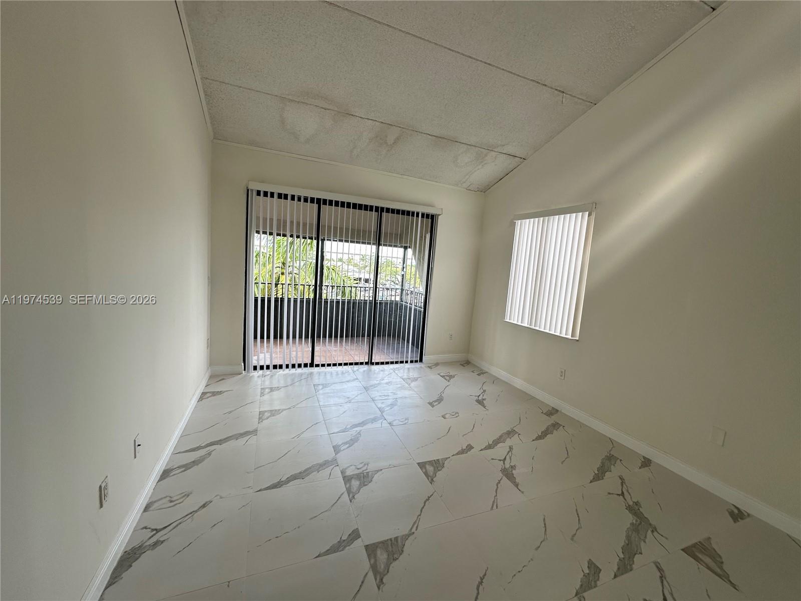 16220 NW 2nd Ave # 512, Miami FL 33169 photo 4