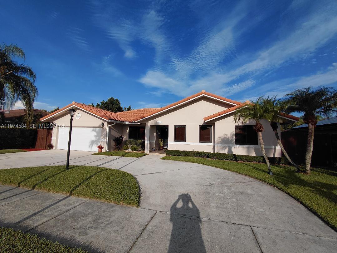 15630 SW 146th Ave, Miami FL 33177 photo 2