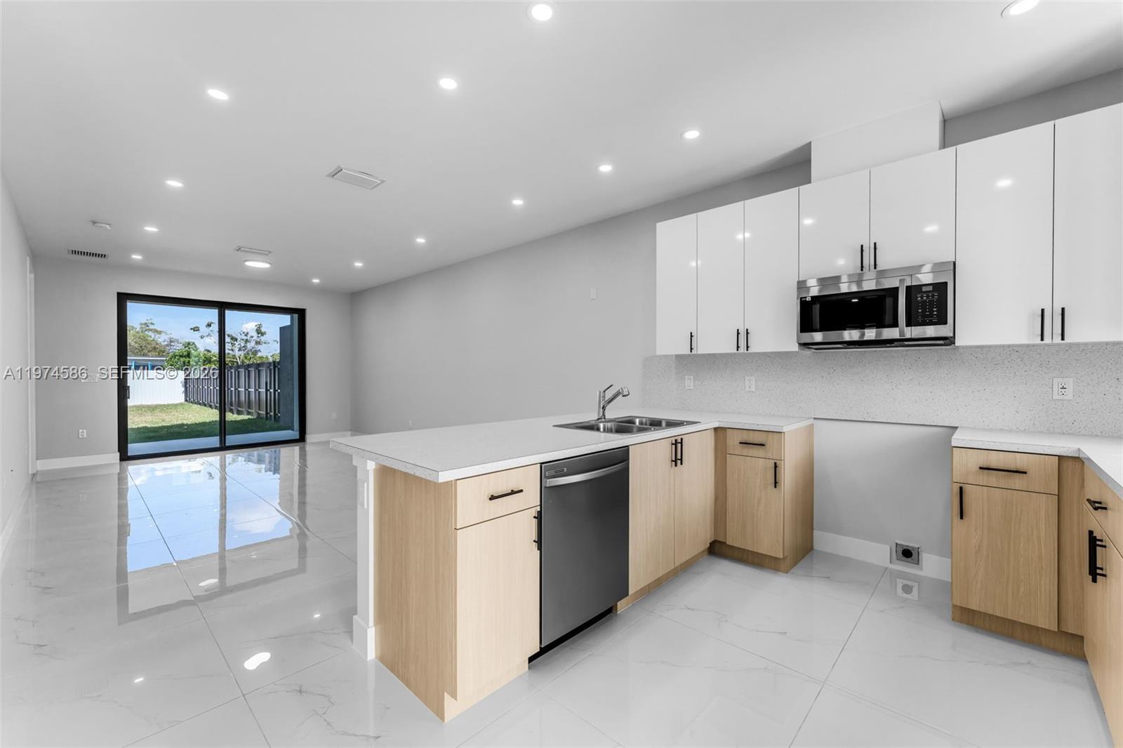 21955 SW 124AVE, Miami FL 33170 photo 2