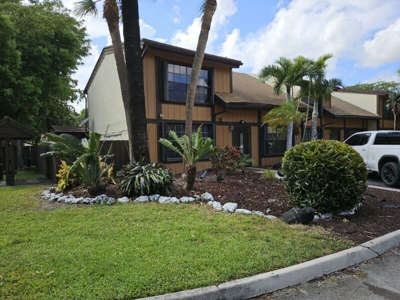 10191 Oleander Court, Pembroke Pines FL 33026 photo 5