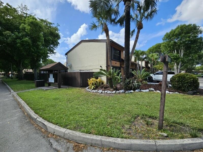 10191 Oleander Court, Pembroke Pines FL 33026 photo 4