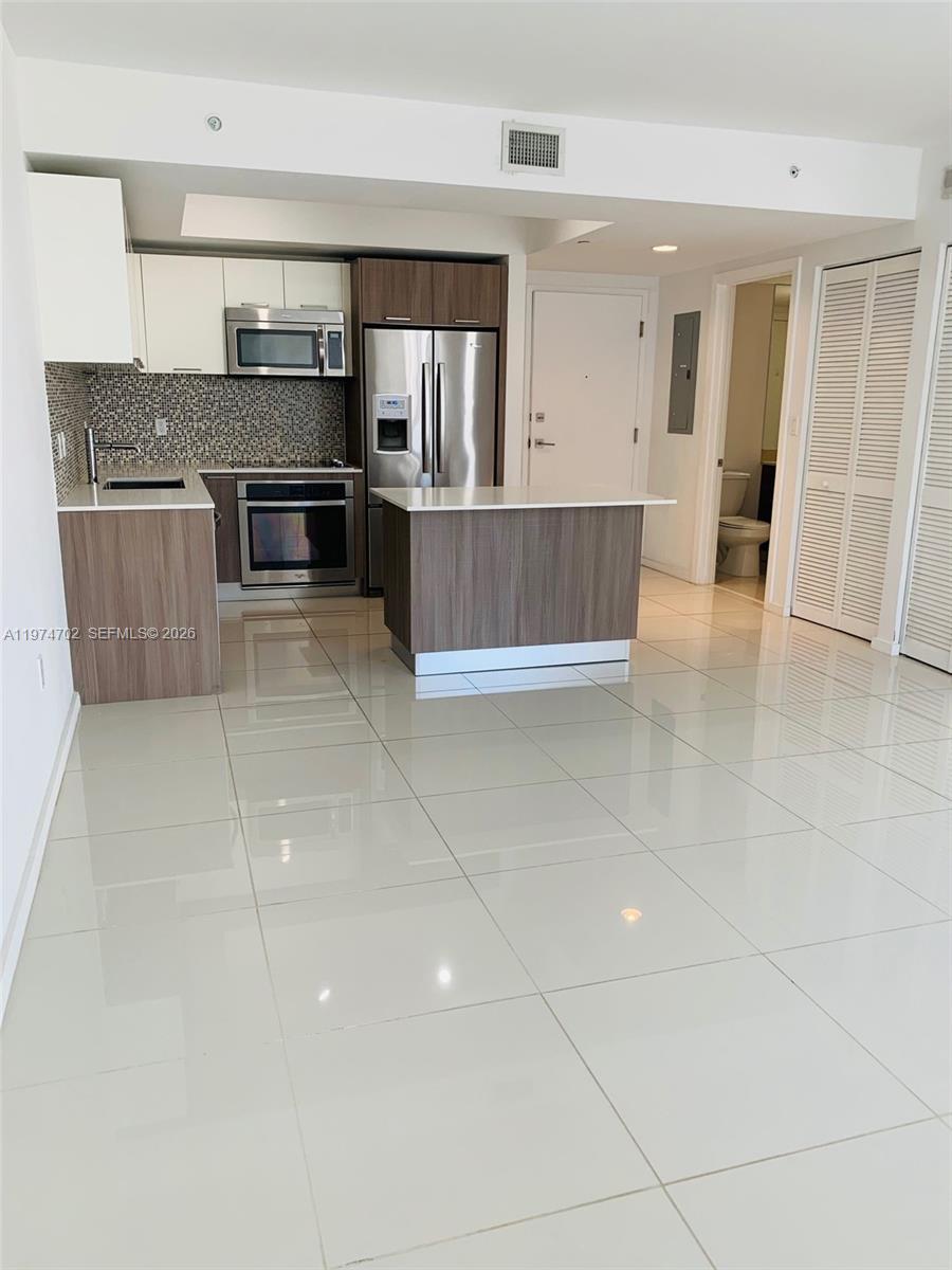 5252 NW 85Th Ave # 807, Doral FL 33166 photo 2
