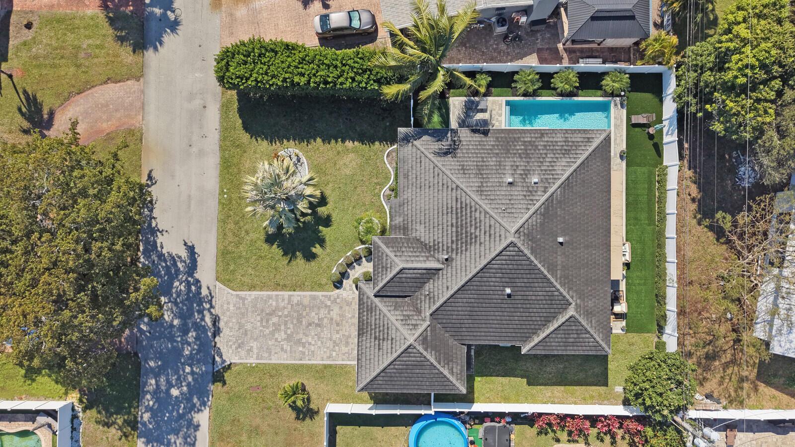 875 SE 13th Avenue, Deerfield Beach FL 33441 photo 4