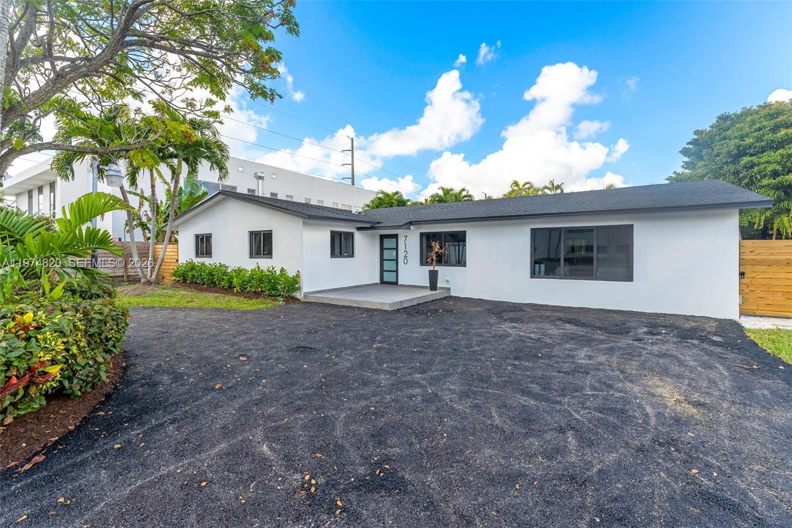 7120 SW 92nd Ave, Miami FL 33173 photo 2