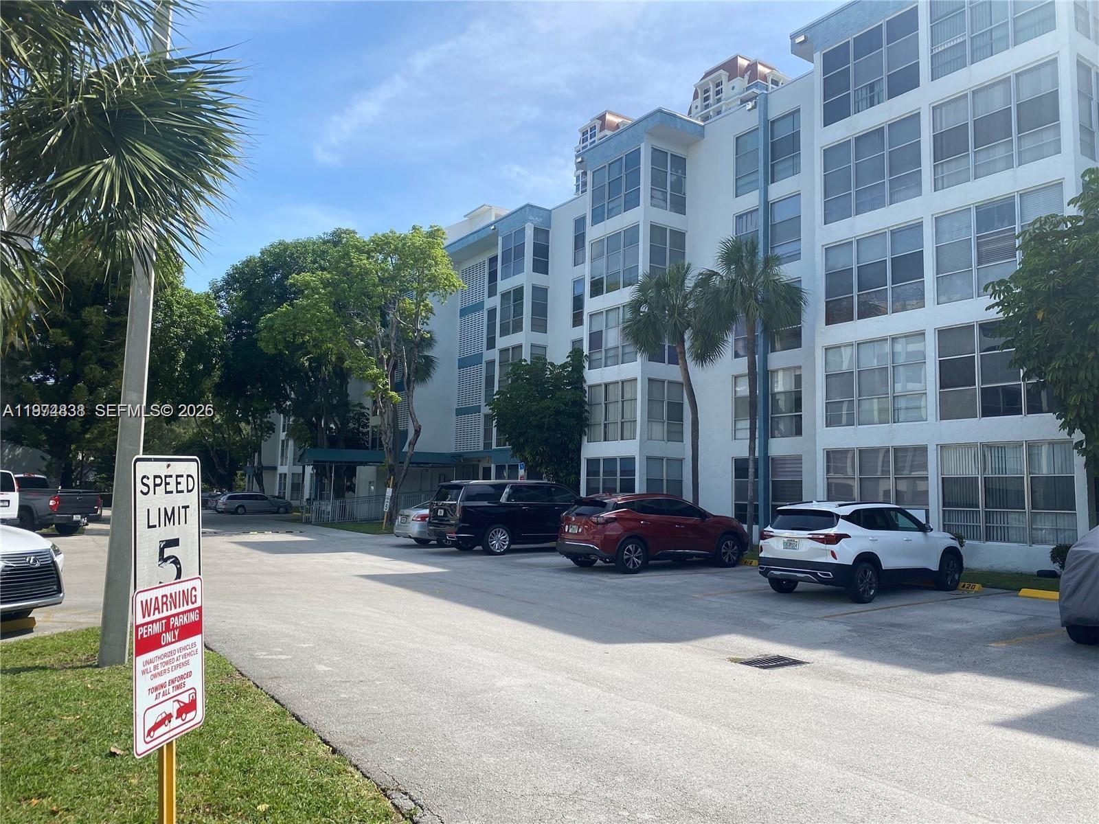 17620 Atlantic Blvd # 217, Sunny Isles Beach FL 33160