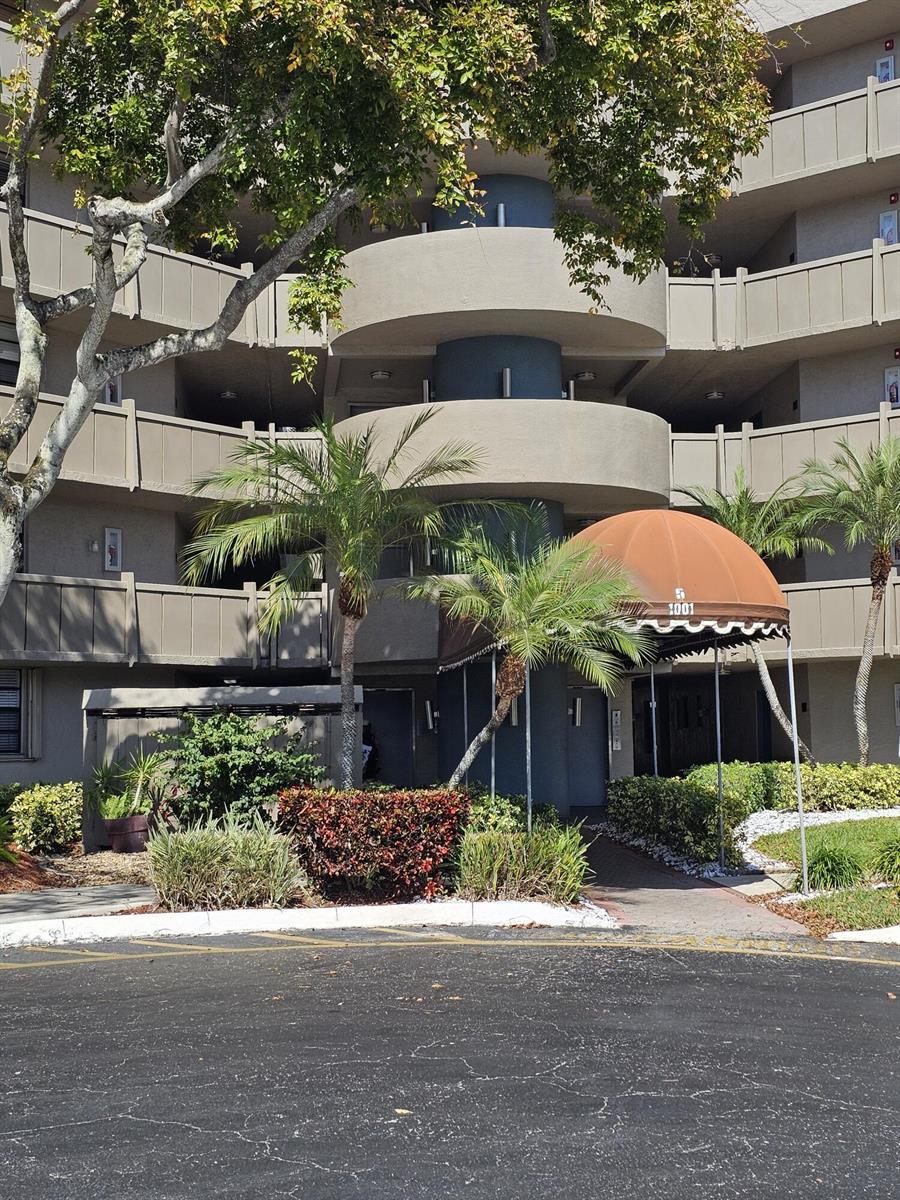 1001 Colony Point Circle # 417, Pembroke Pines FL 33026 photo 3