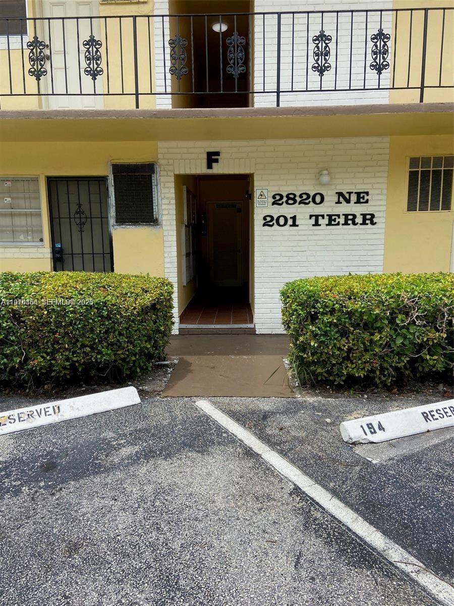 2820 NE 201st Ter # F107, Aventura FL 33180
